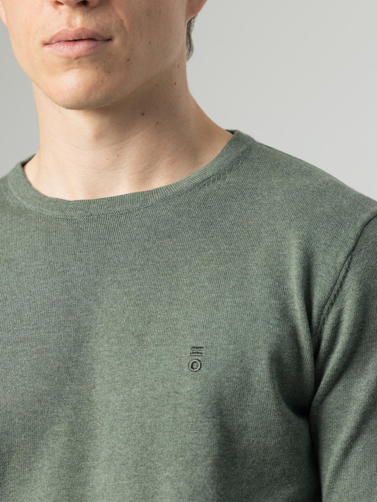 JERSEY CUELLO REDONDO VERDE