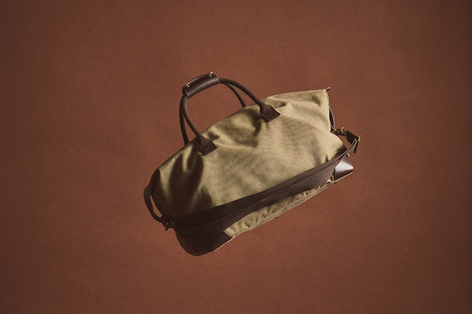 BOLSO DE VIAJE MARRÓN